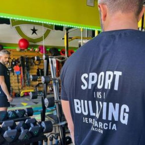 Roberto Leal y Blondloyal con Jero García en la lucha contra el bullying